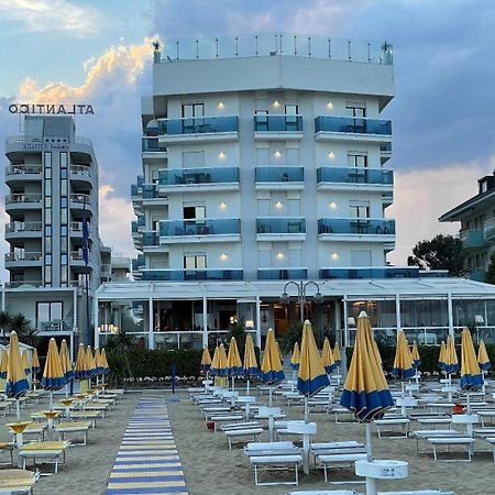 Hotel Atlantico Лидо-ди-Езоло Экстерьер фото